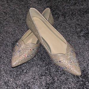 Size 9 Wedding Flats. Never been worn